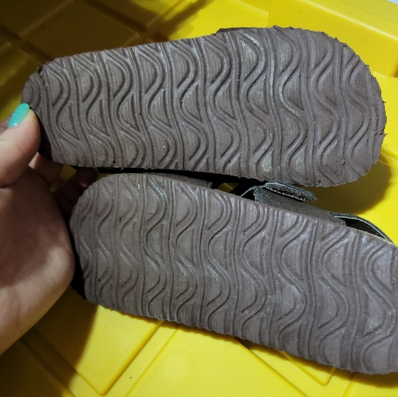 Sandals - Picture 3 of 5